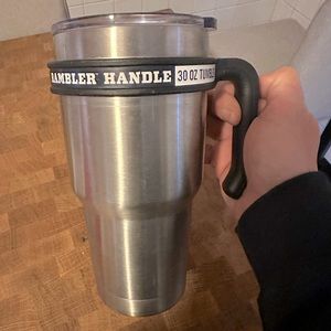 30 oz Yeti with Removable Handle